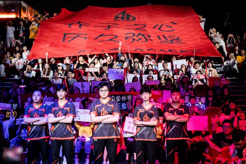 打破了沉寂