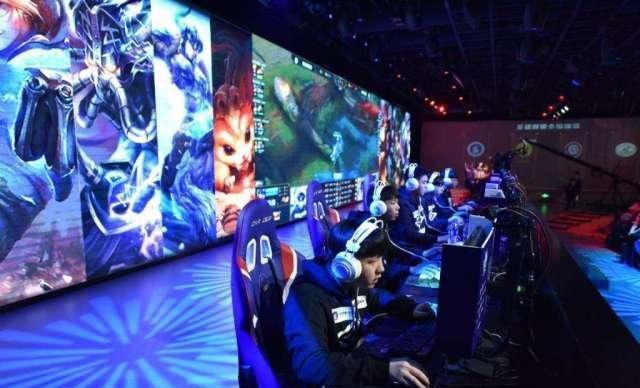 他们不仅为 他们不仅为